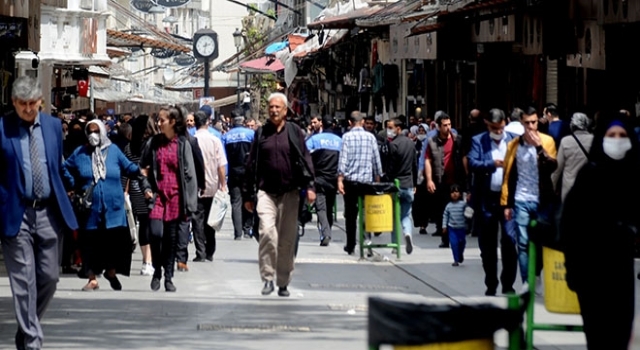 Gaziantep'te bayram alışverişi yasaklandı