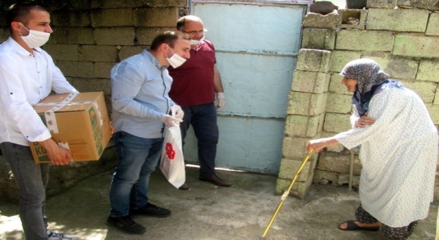 Kaymakam Mutlu'dan yaşlılara Kadir Gecesi ziyareti