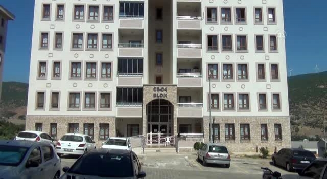 İslahiye'de bir apartman karantinaya alındı