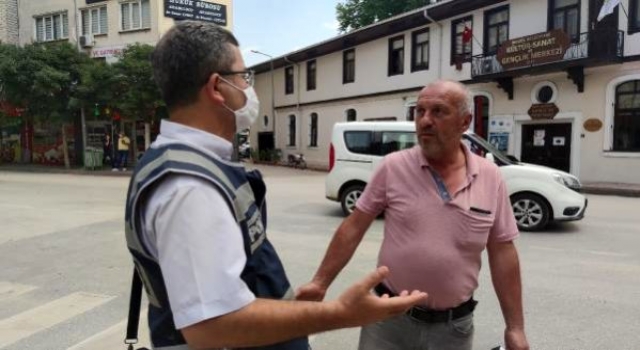 "Maske zorunluluğundan haberim yok" diyen vatandaş, kimliğini bırakıp gitti