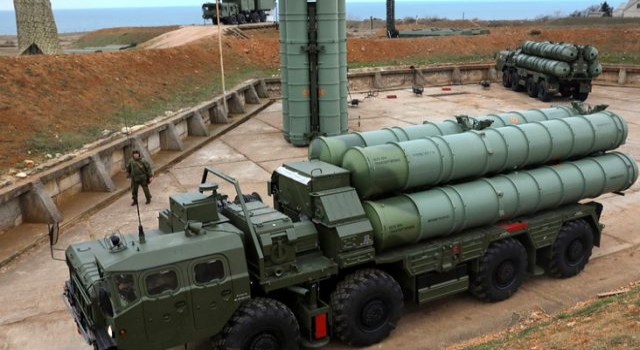 ABD'nin "Türkiye'nin elindeki S-400'leri alma" teklifine Rusya'dan ilk yorum: İlkesizce