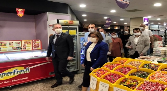 Vali Gül ve Başkan Şahin'den maske ve sosyal mesafe denetimi