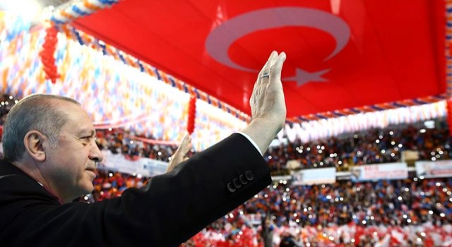 AK Parti'de büyük değişim! İl ve ilçe başkanlarının yüzde 65'i yeni isimler olacak