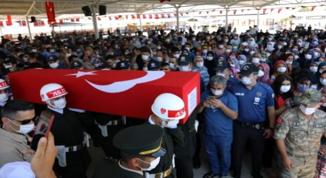 İdlib şehidi uzman onbaşı, Gaziantep'te toprağa verildi