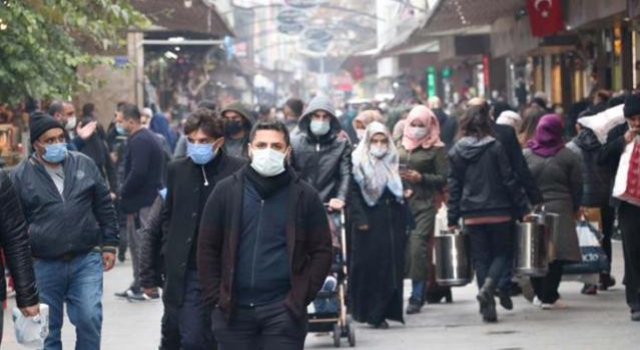 Gaziantep Valisi Gül'den endişelendiren açıklama: Vaka sayıları tekrar yükselişe geçti