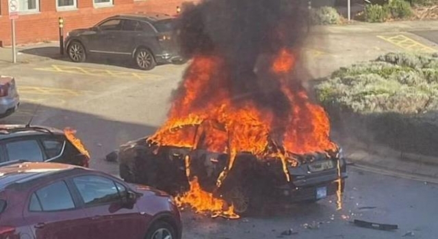 Taksici, töreni kana bulayacak intihar bombacısını araca kilitledi