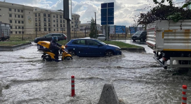 İstanbul'da sağanak etkili oldu