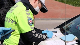 Aracınızda Sıvı Dezenfektan ve Maske Bulundurmak Artık Zorunlu