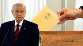 AK Parti, Bahçeli'nin önerisi üzerine harekete geçti! Seçim barajı düşüyor, vekil transferi son buluyor