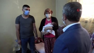 Gaziantep'te 8 yıl sonra bebek sahibi olan aileye Başkan Mehmet Tahmazoğlun'dan ziyaret