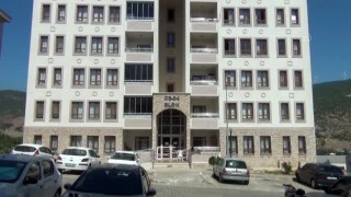 İslahiye'de bir apartman karantinaya alındı