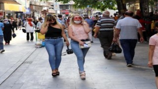 Gaziantep'te maske takma ve sosyal mesafe kuralına uyulmuyor