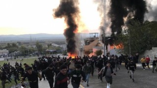 Irak Kürt Bölgesel Yönetimi'nde protestocular binaları ateşe verdi: 15 yaralı