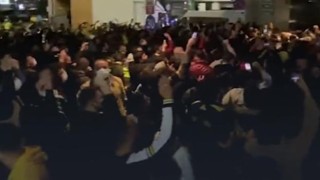 Fenerbahçe'nin taraftara çağrısı yanıt buldu! Sabiha Gökçen Havalimanı'nda tarihi gece