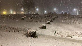 İstanbul'da beklenen kar yağışı başladı! İşte ilçe ilçe son durum